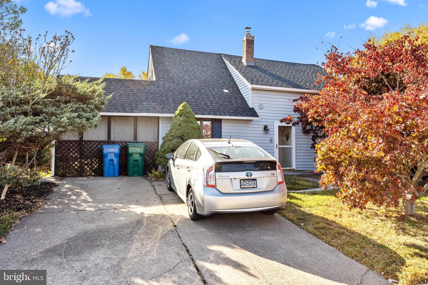 43 Russett Lane, Levittown