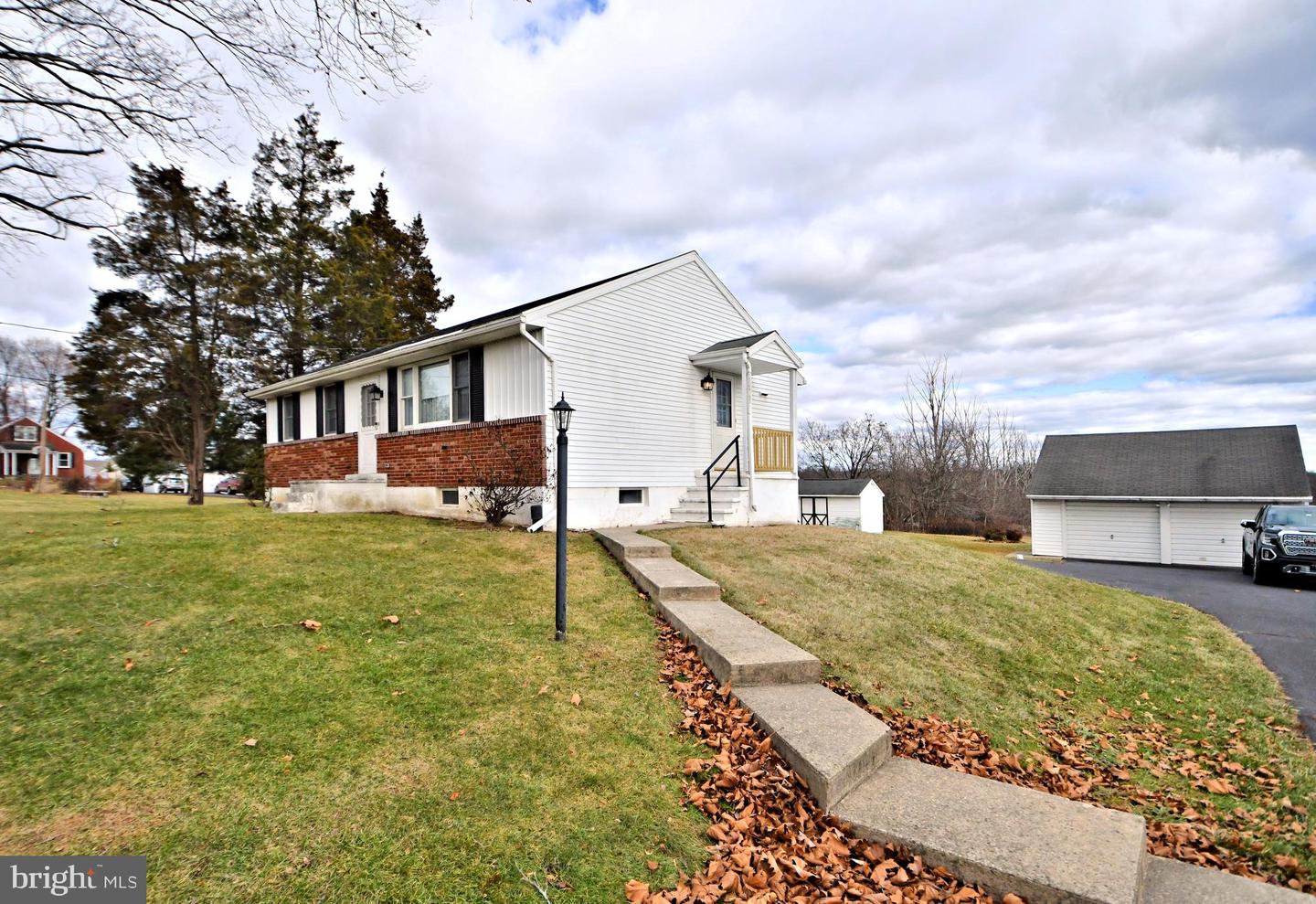 2615 Allentown Road, Quakertown