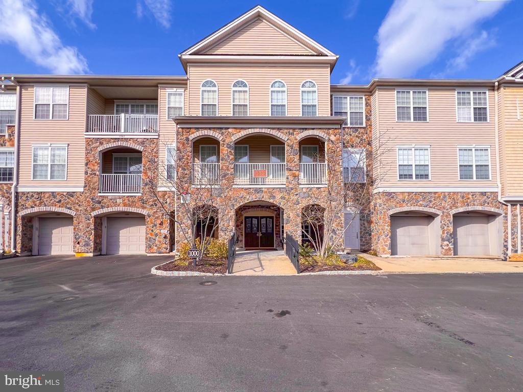 1301 Knox Court #1301, Warwick