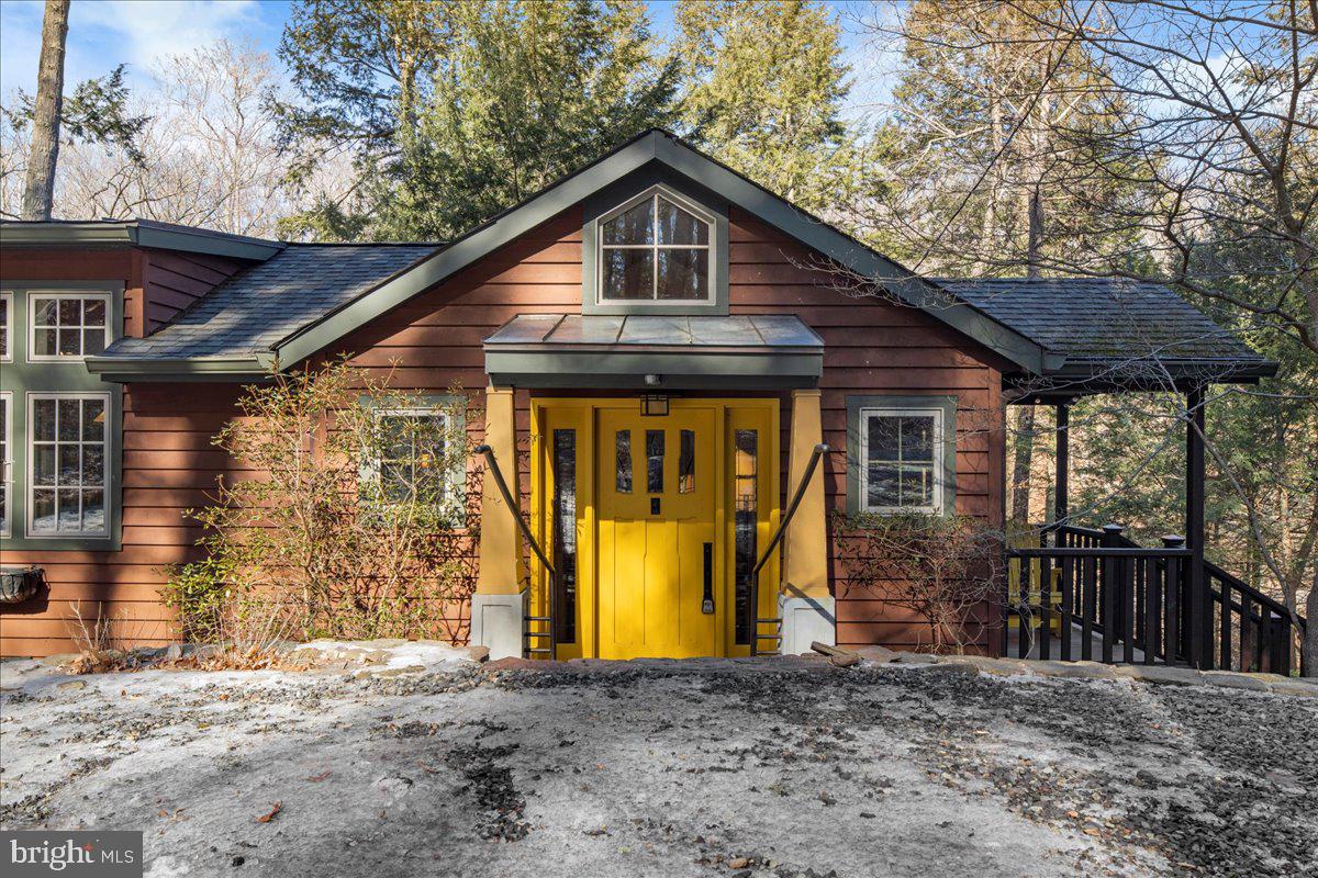 14 Ledge Lane, Pipersville
