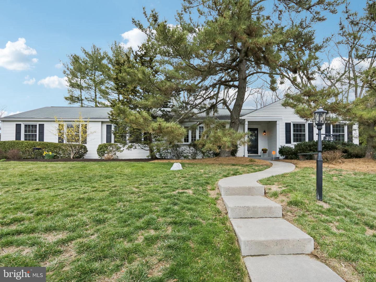 916 Princess Drive, Yardley