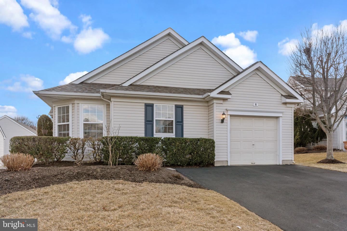 8 Bluebonnet Road, Langhorne