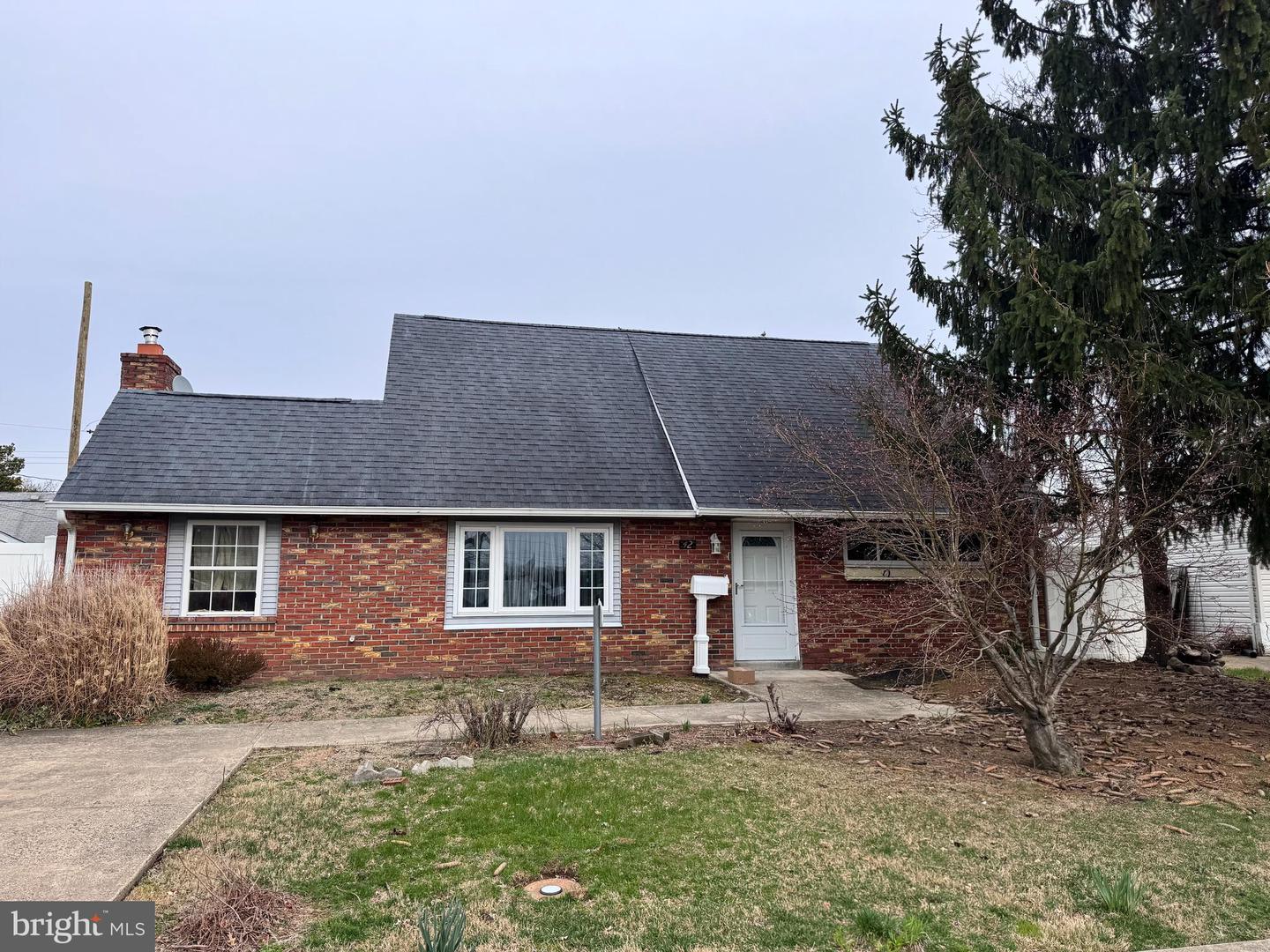 42 Indigo Road, Levittown