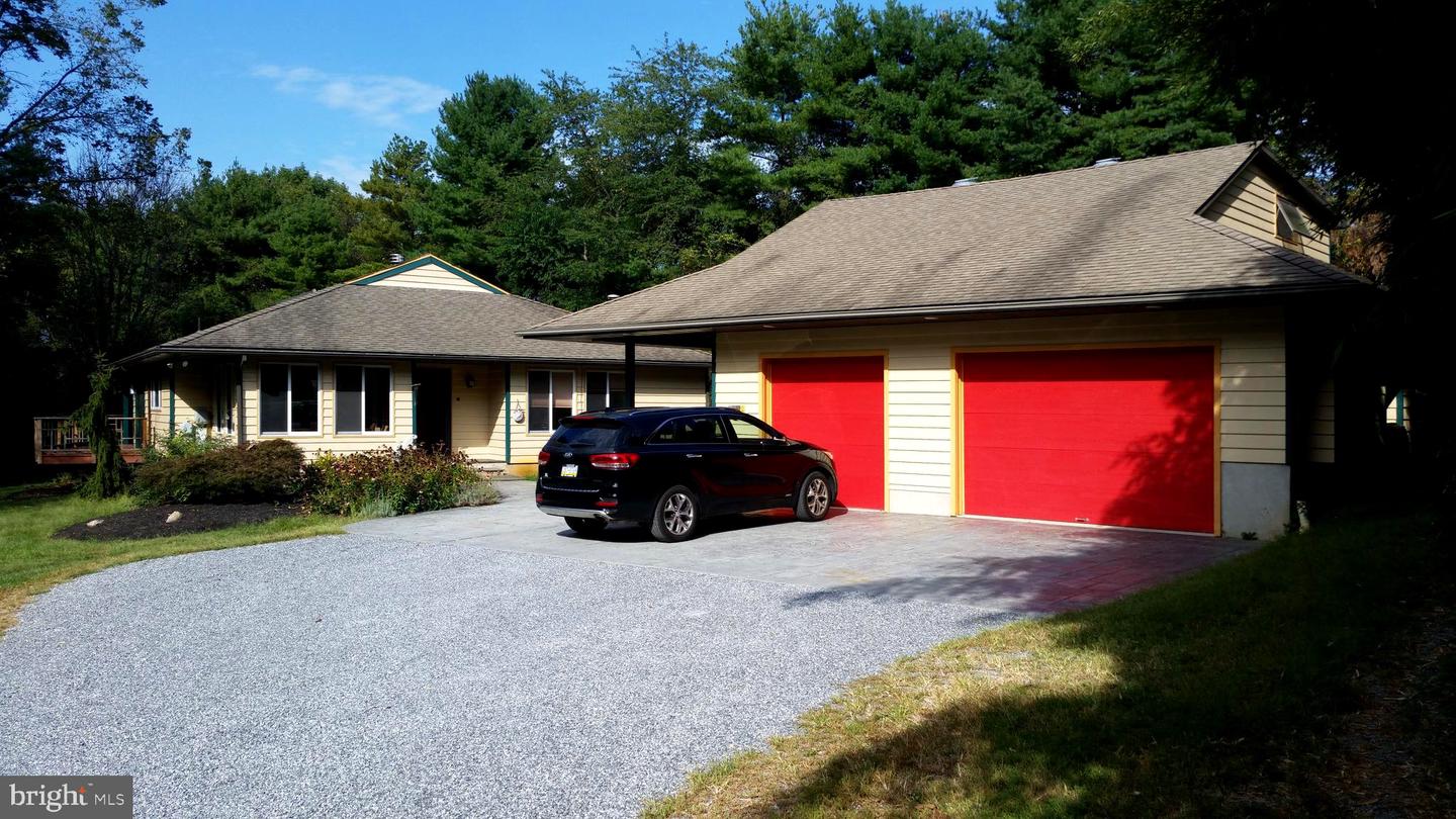 4482 Lower Mountain Road, New Hope