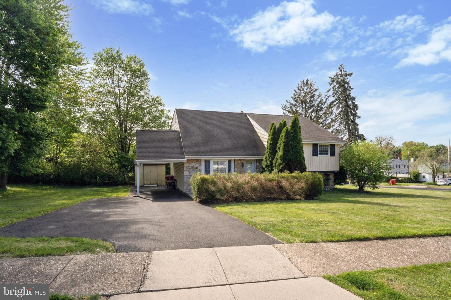1313 Cloverly Road, Warminster