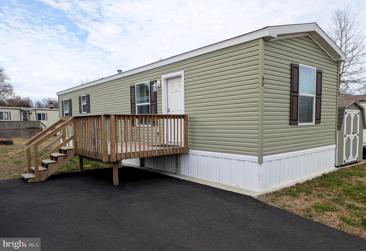 45 Center Hill, Quakertown
