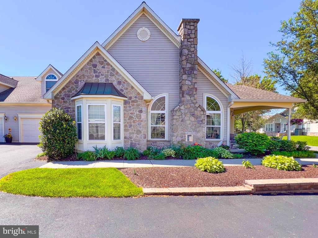 127 Shady Brook Drive, Langhorne
