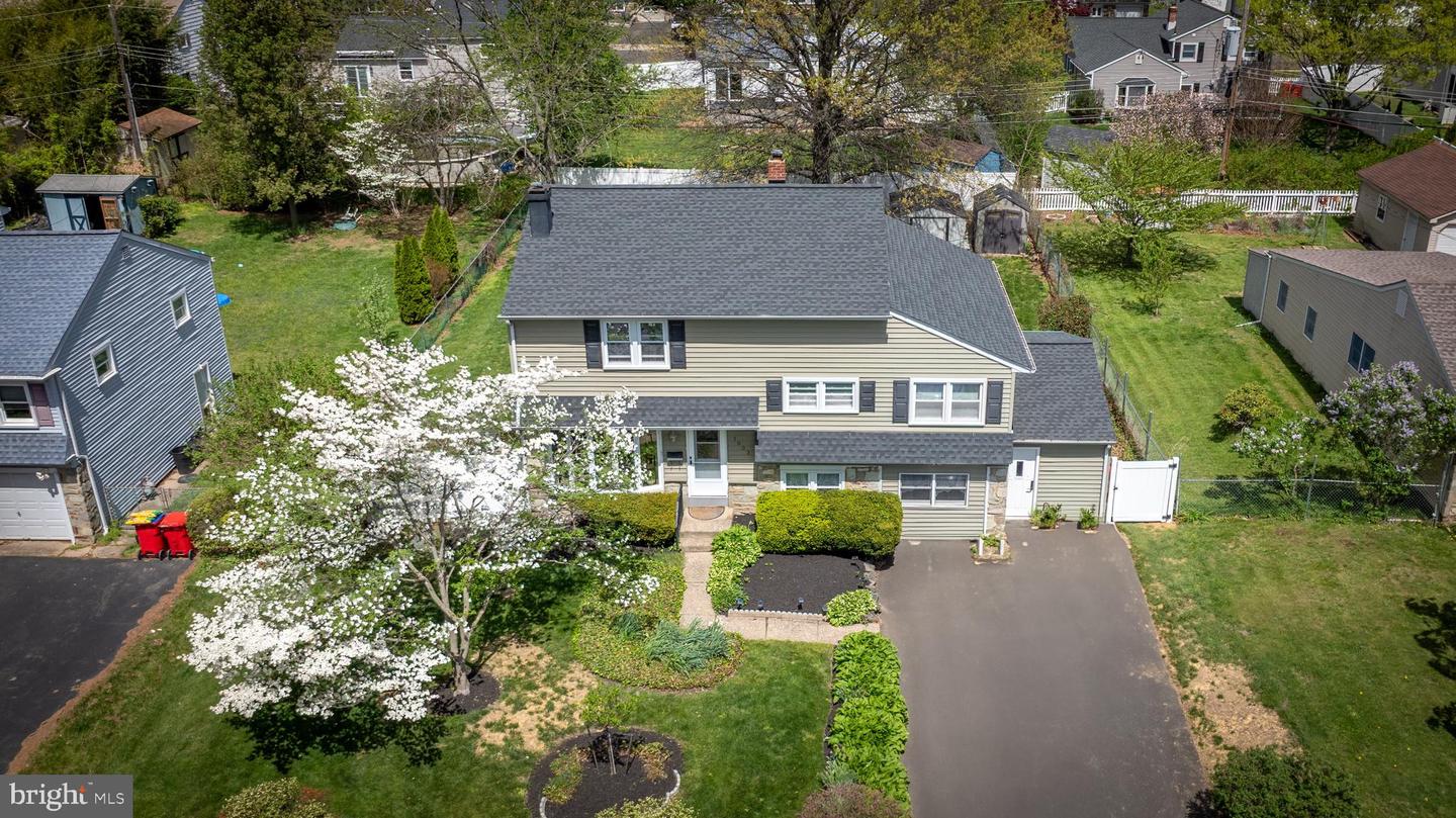 1023 Victoria Road, Warminster