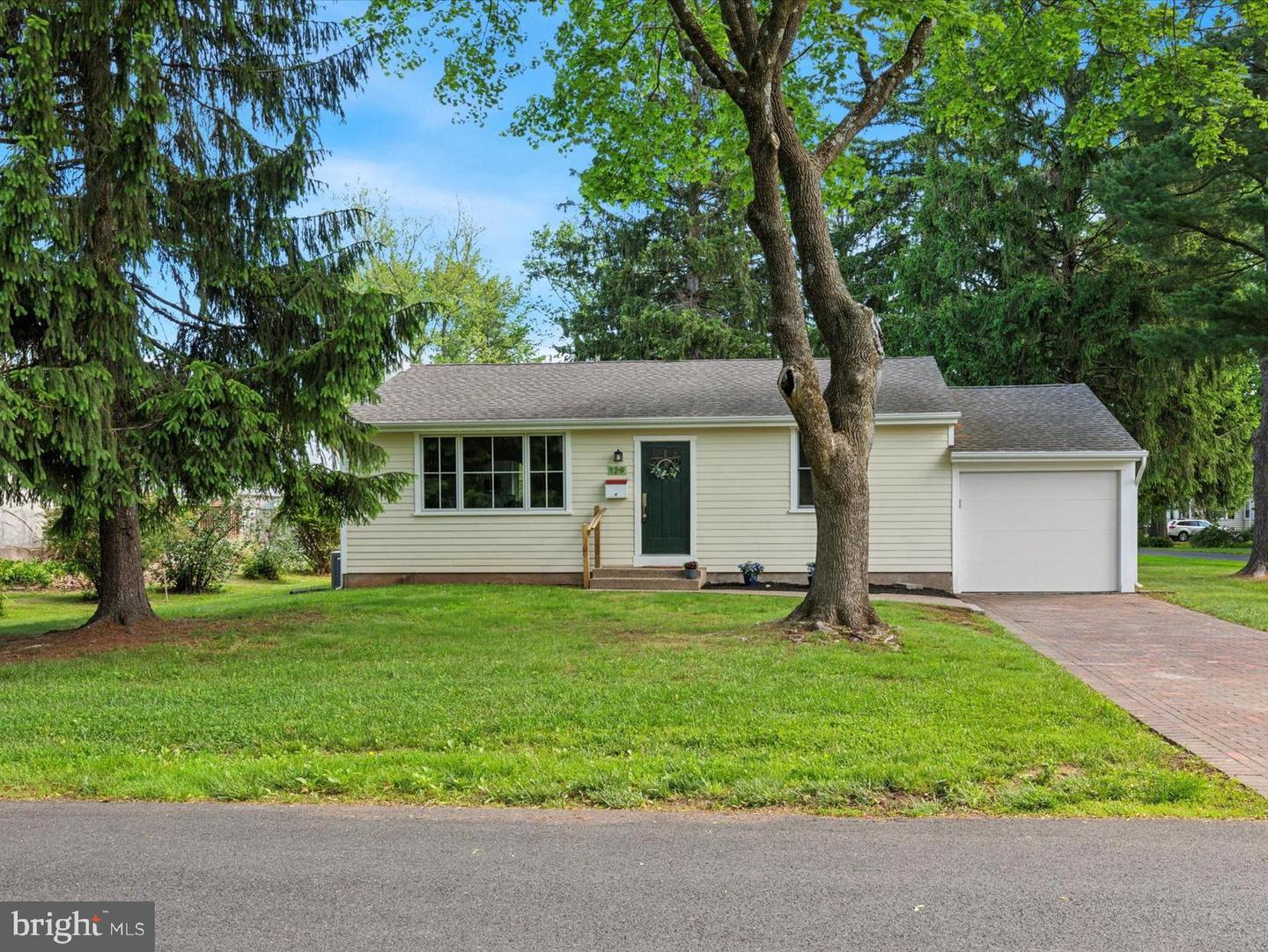 129 Kreutz Avenue, Doylestown