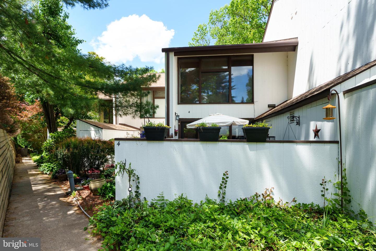4 Arden Way, New Hope