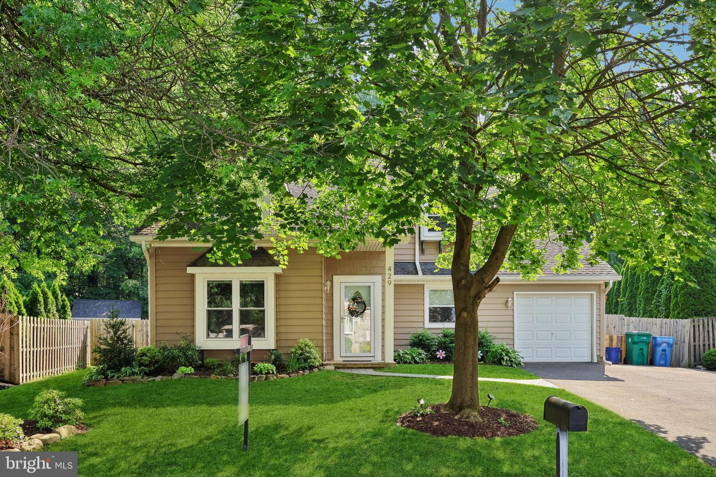 429 Stanford Road, Fairless Hills