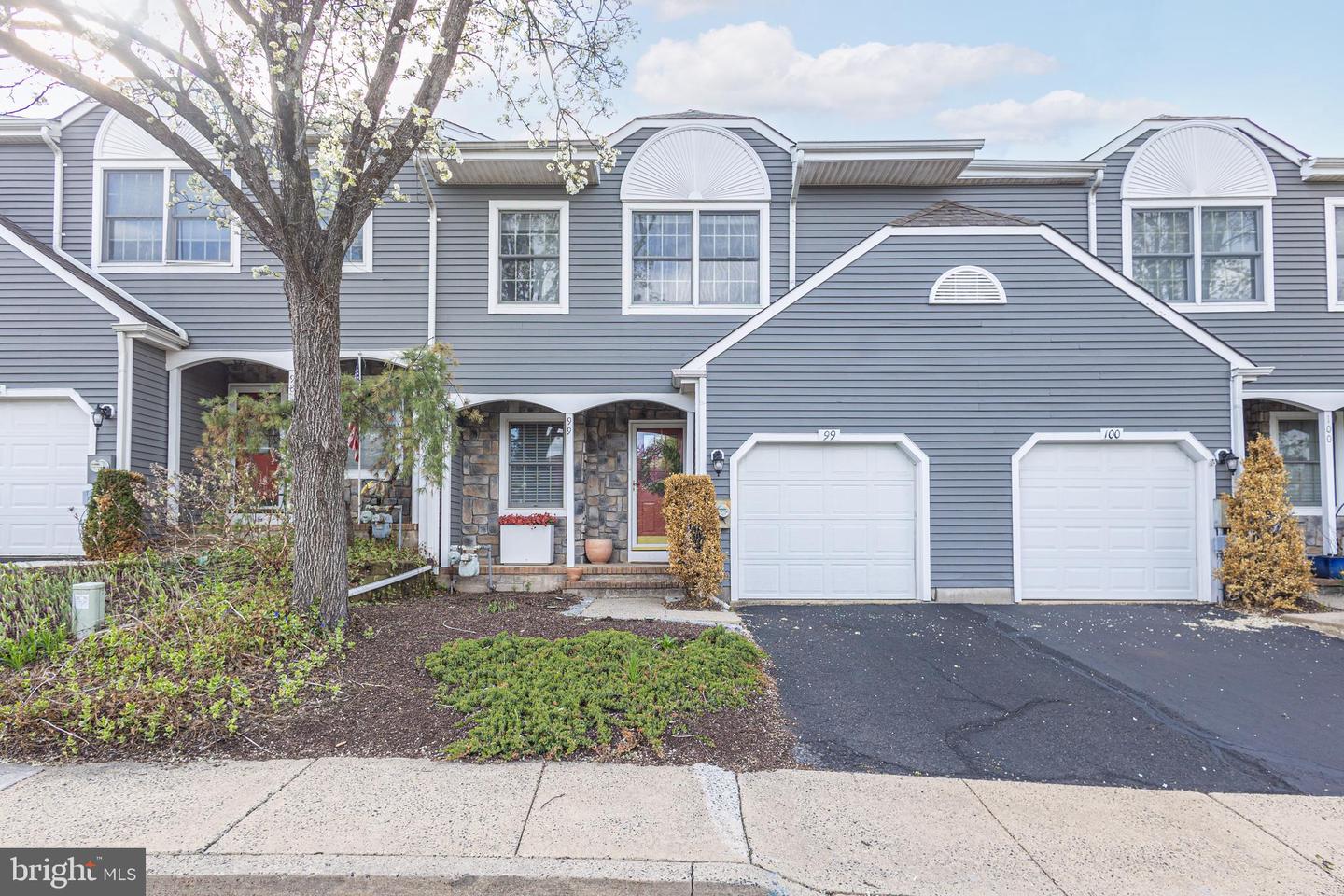 99 Greenbrook Court, New Hope