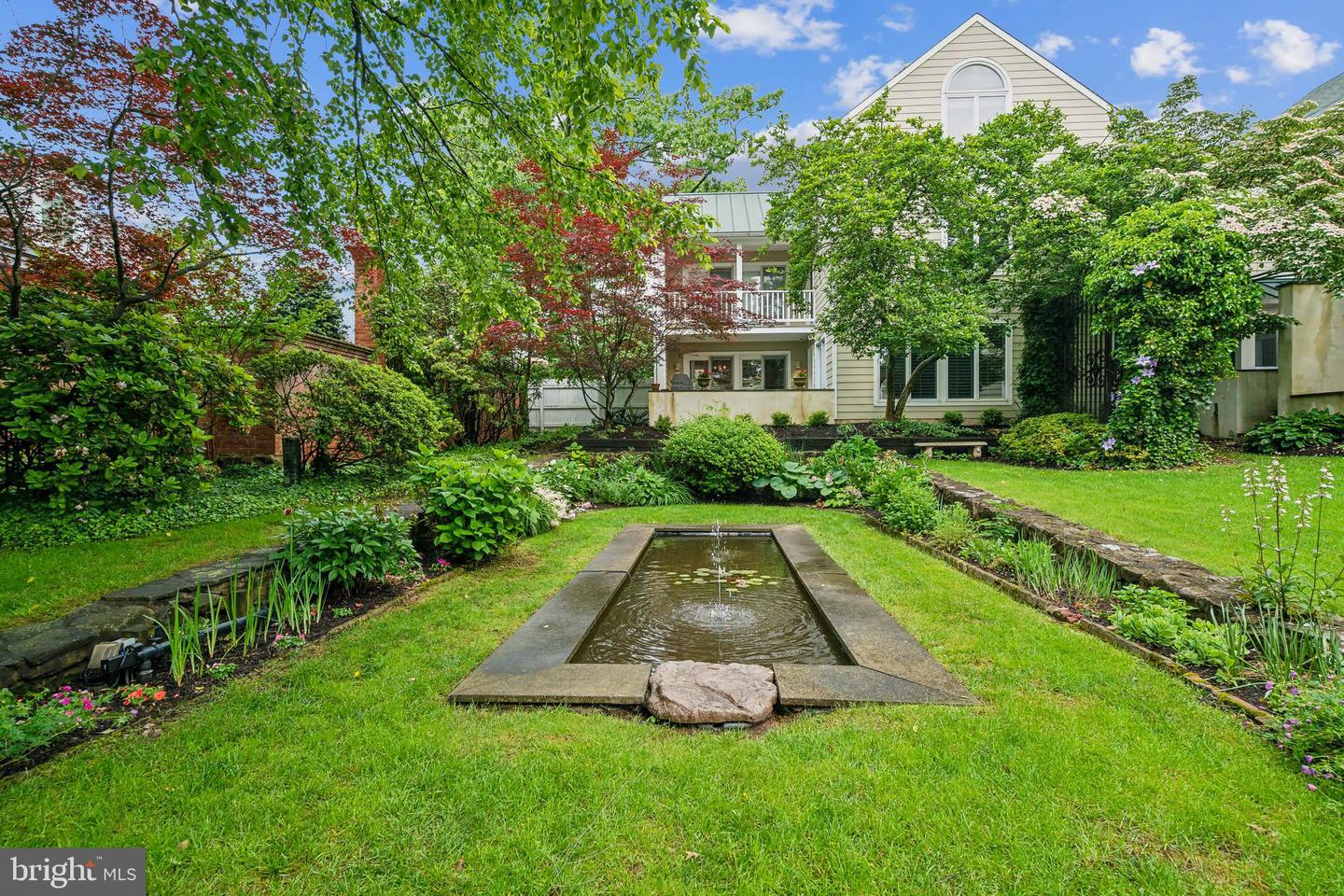 4 Barnes Court, Doylestown