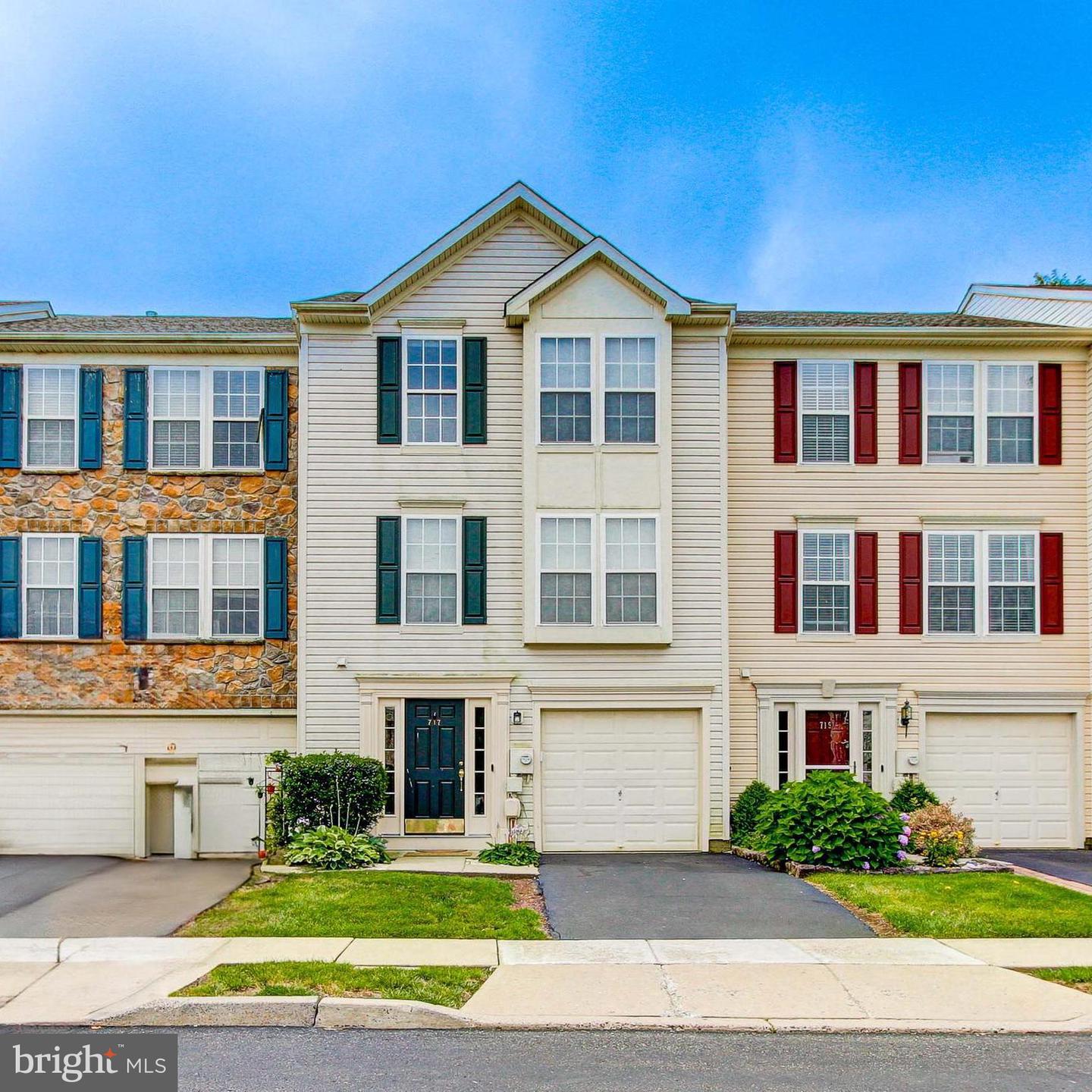 717 Waterway Court, Quakertown