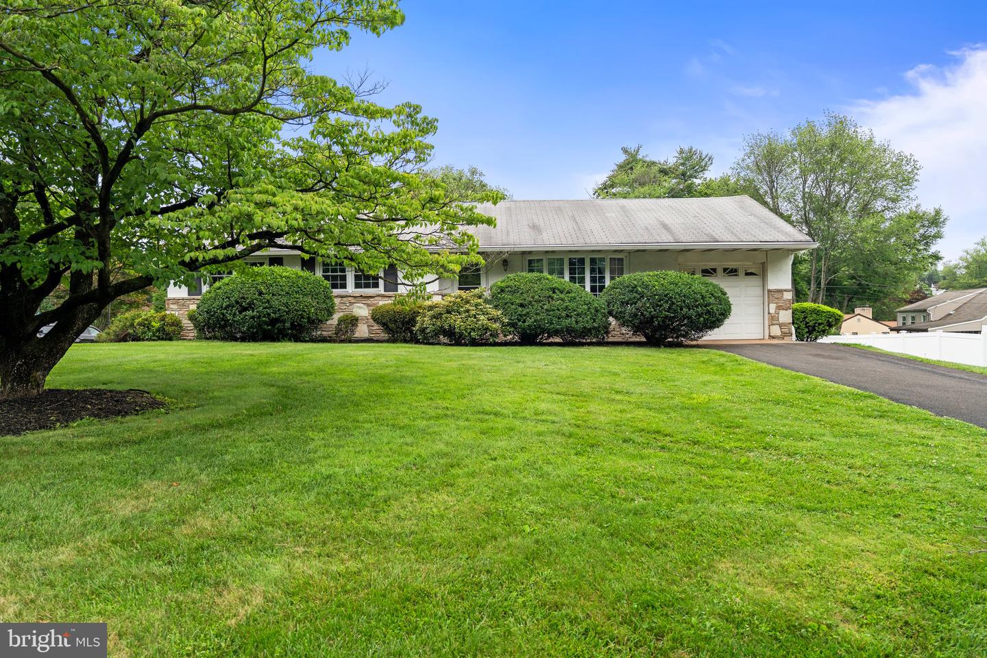 298 Davisville Road, Warminster