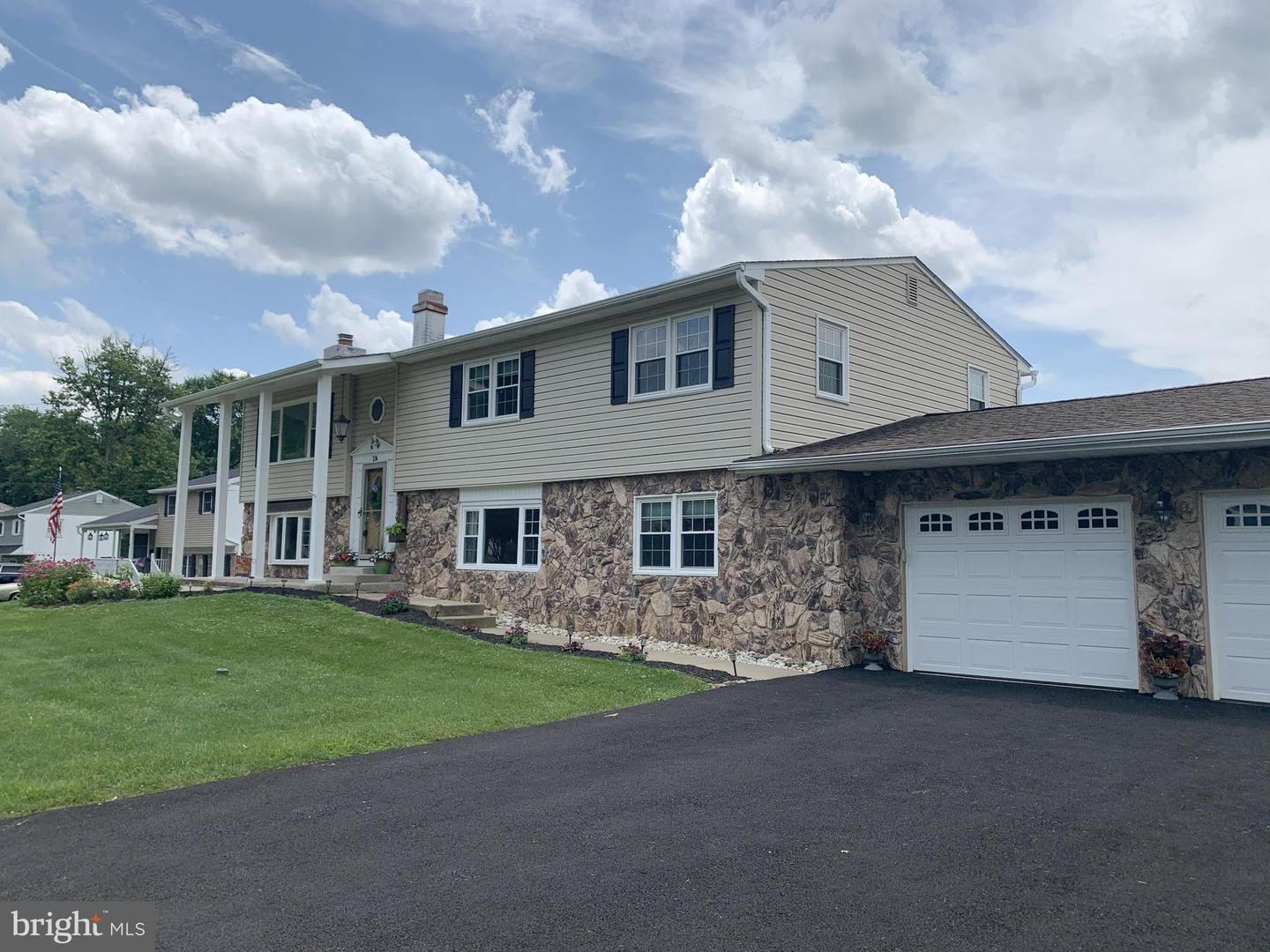 236 Brendwood Drive, Langhorne