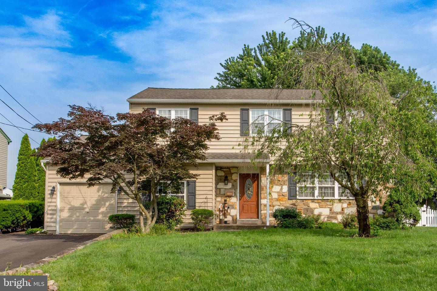 1018 Hilltop Road, Warminster