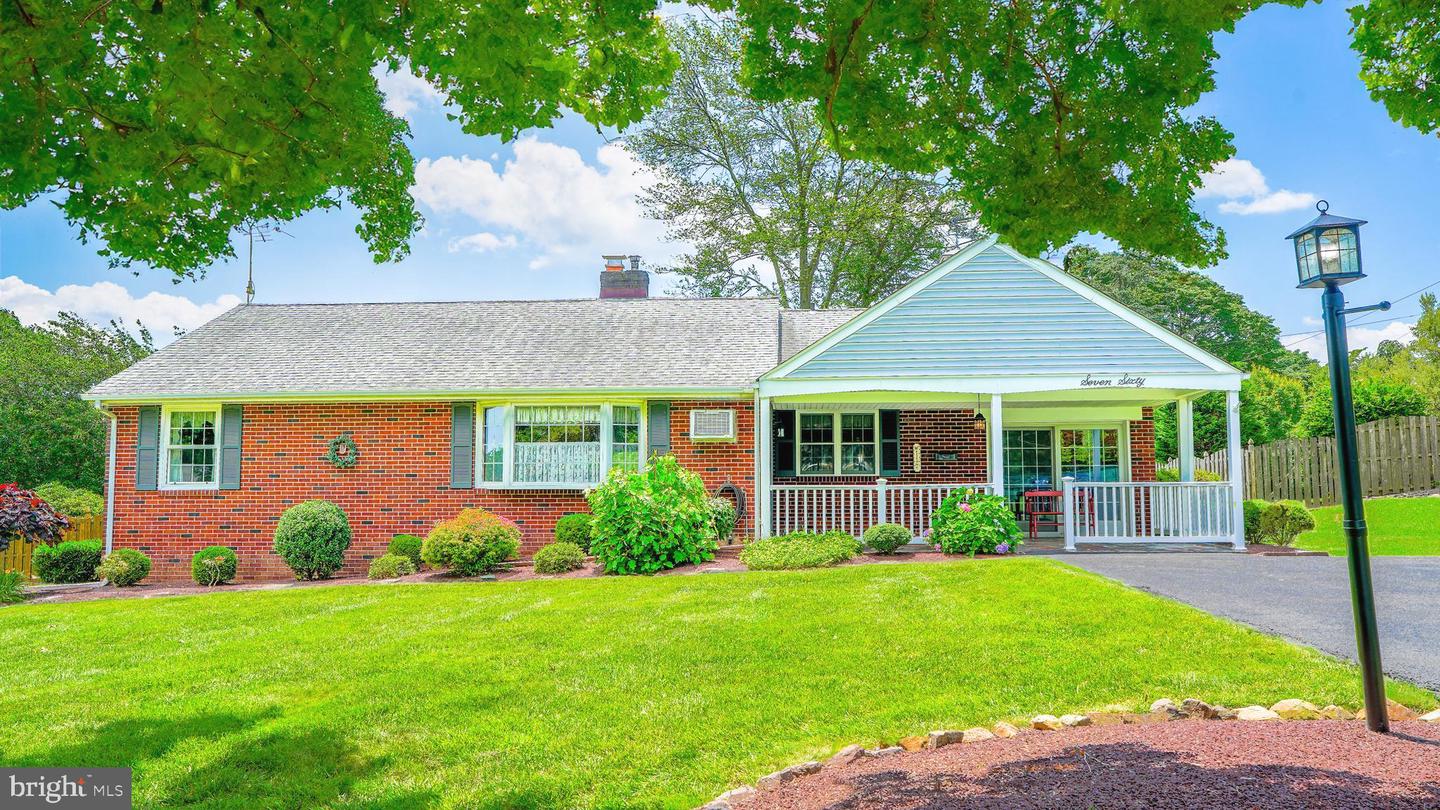 760 Sweetbriar Drive, Warminster