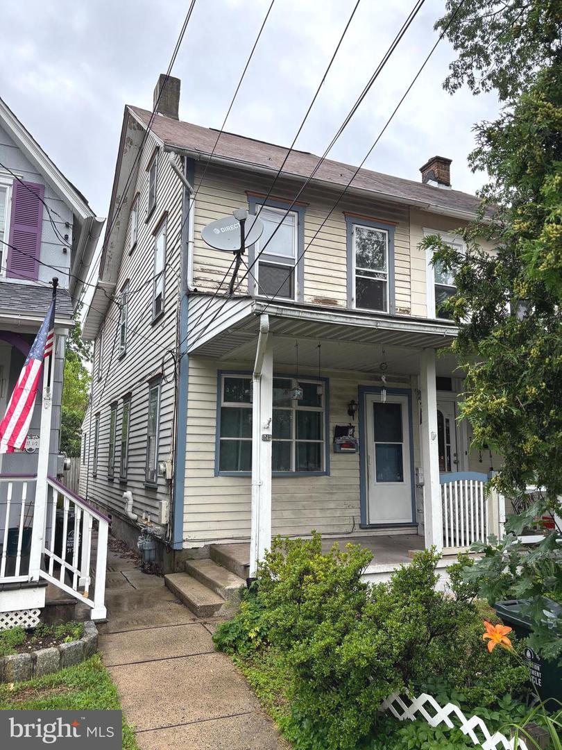 717 W Broad Street, Quakertown