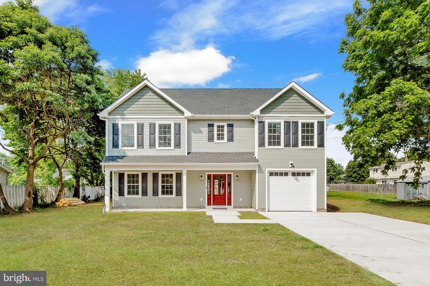 1805 Grieb Avenue, Levittown
