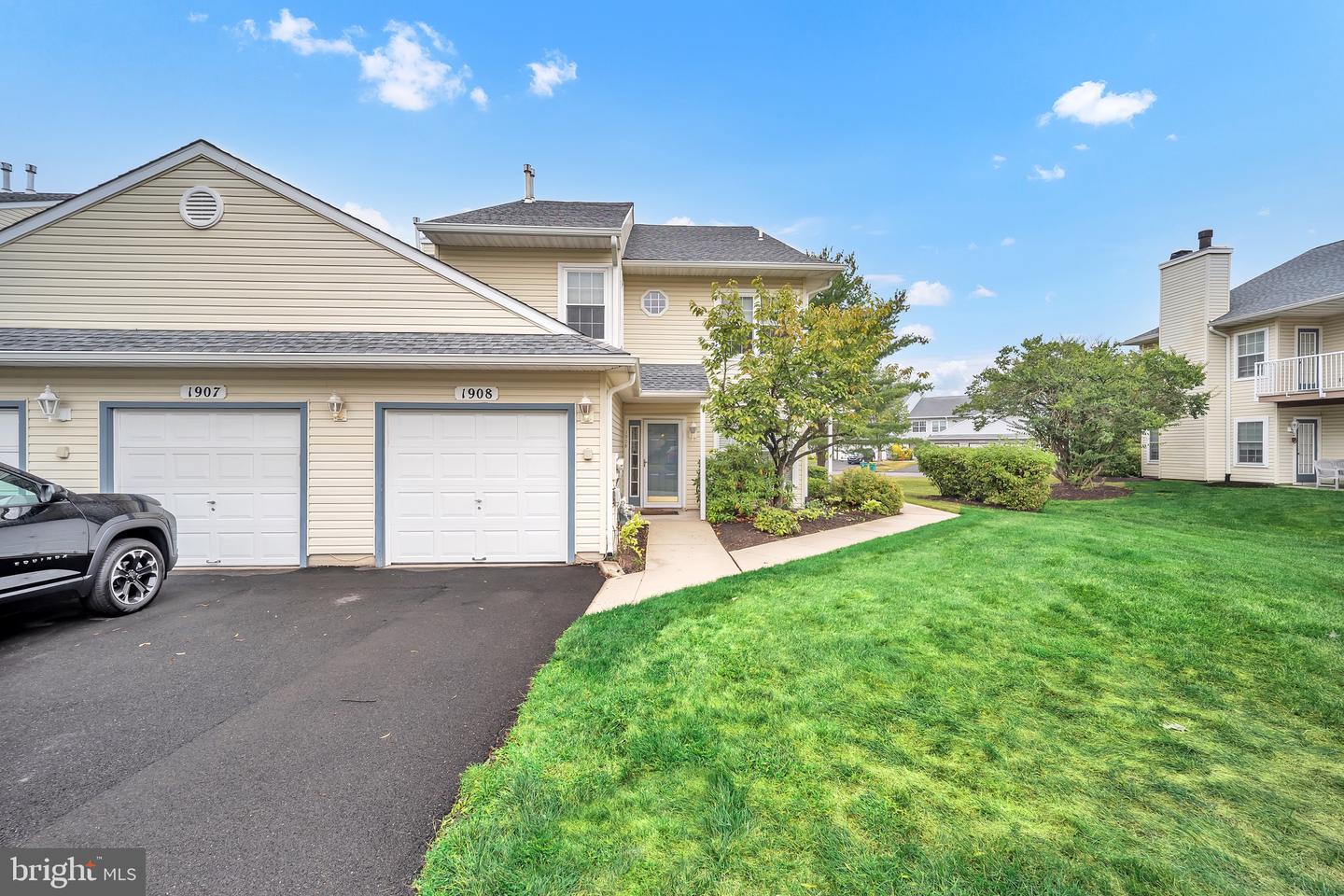 1908 Lynbrooke Drive, Yardley