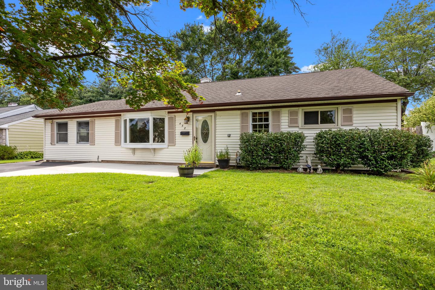 438 Chestnut Road, Warminster