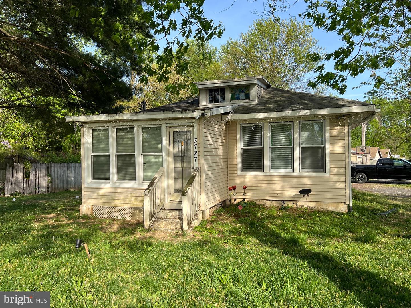 3727 Hulmeville Road, Bensalem