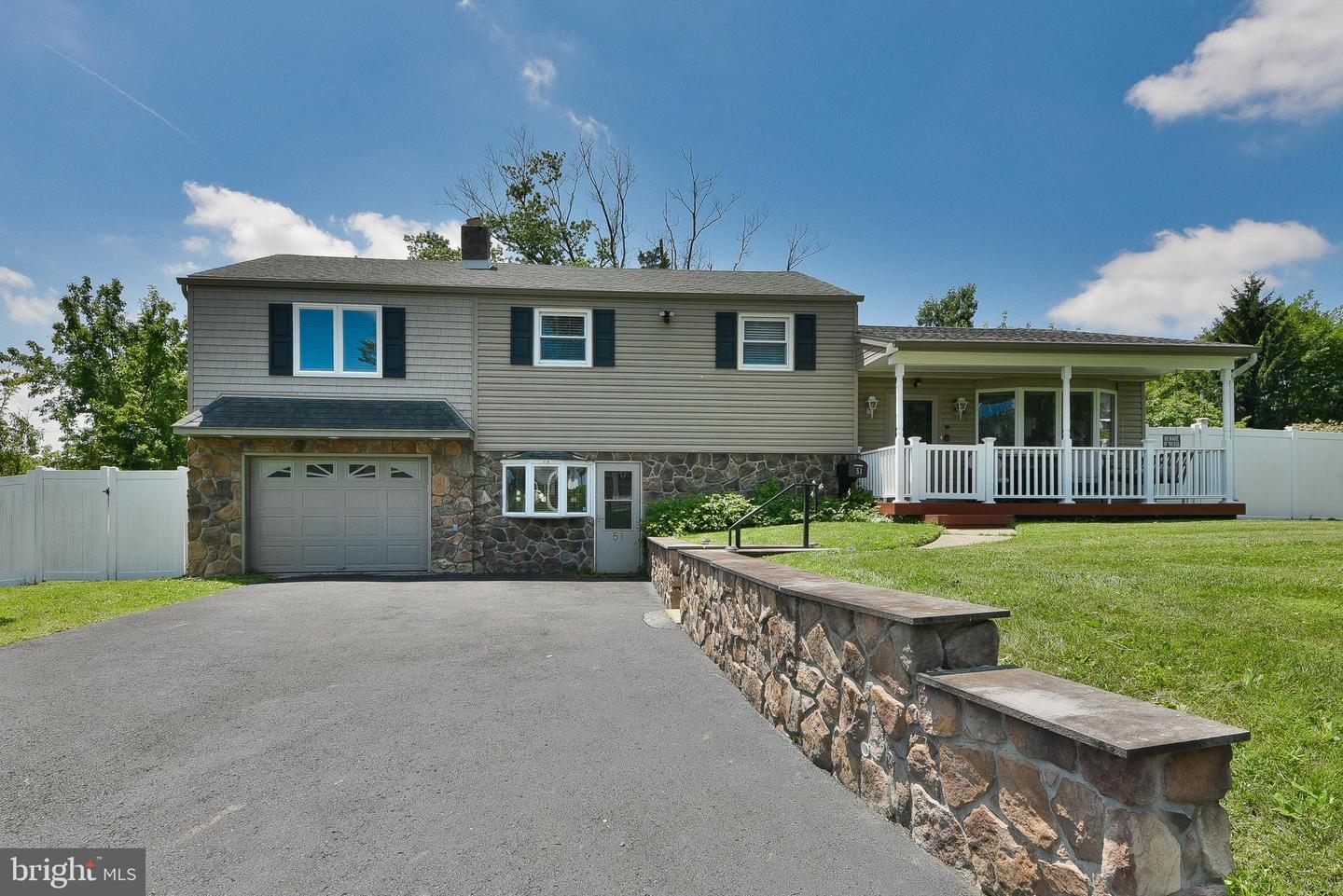 51 Lewis Street, Feasterville Trevose