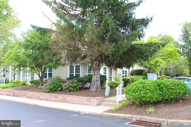 12018 Beacon Hill Drive, Southampton