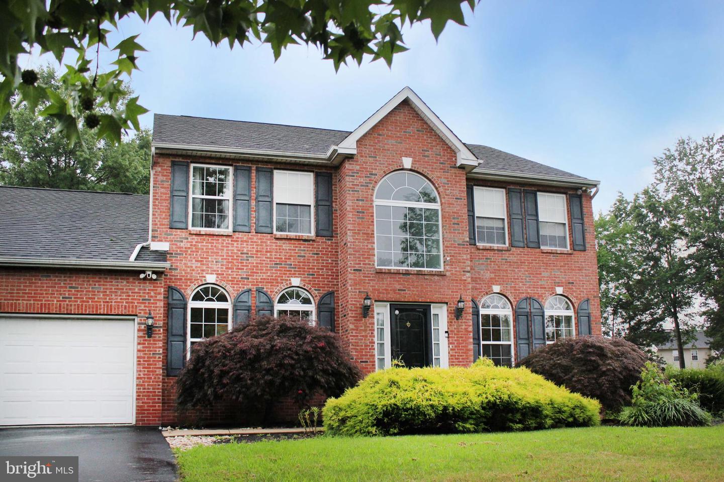 3277 Dovecote, Quakertown