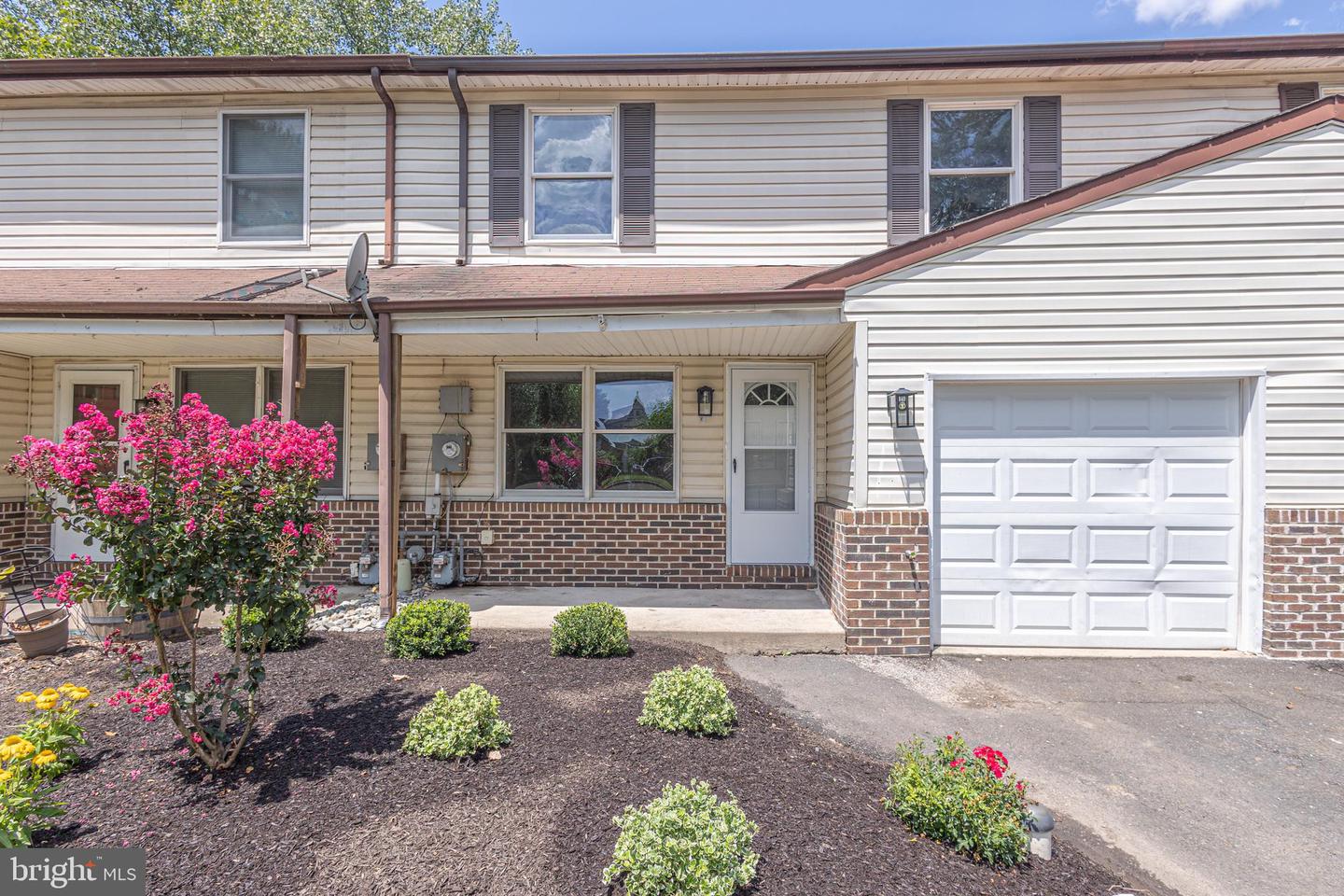26 Bowling Green Avenue #3, Morrisville