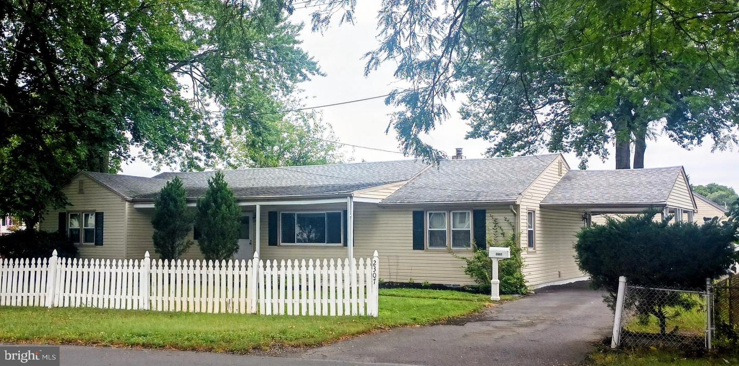 2307 State Road, Croydon