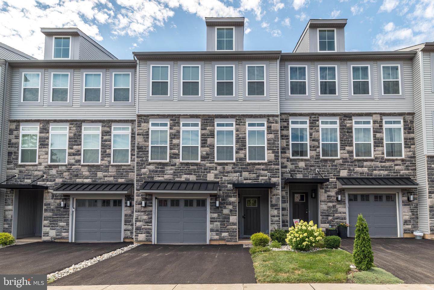 56 Independence Court, Perkasie