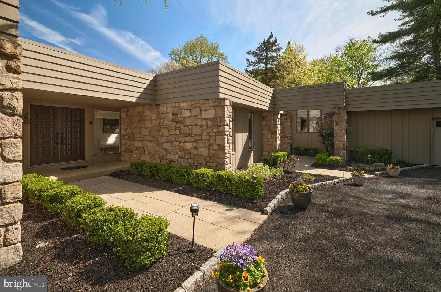 860 Dukes Drive, Yardley