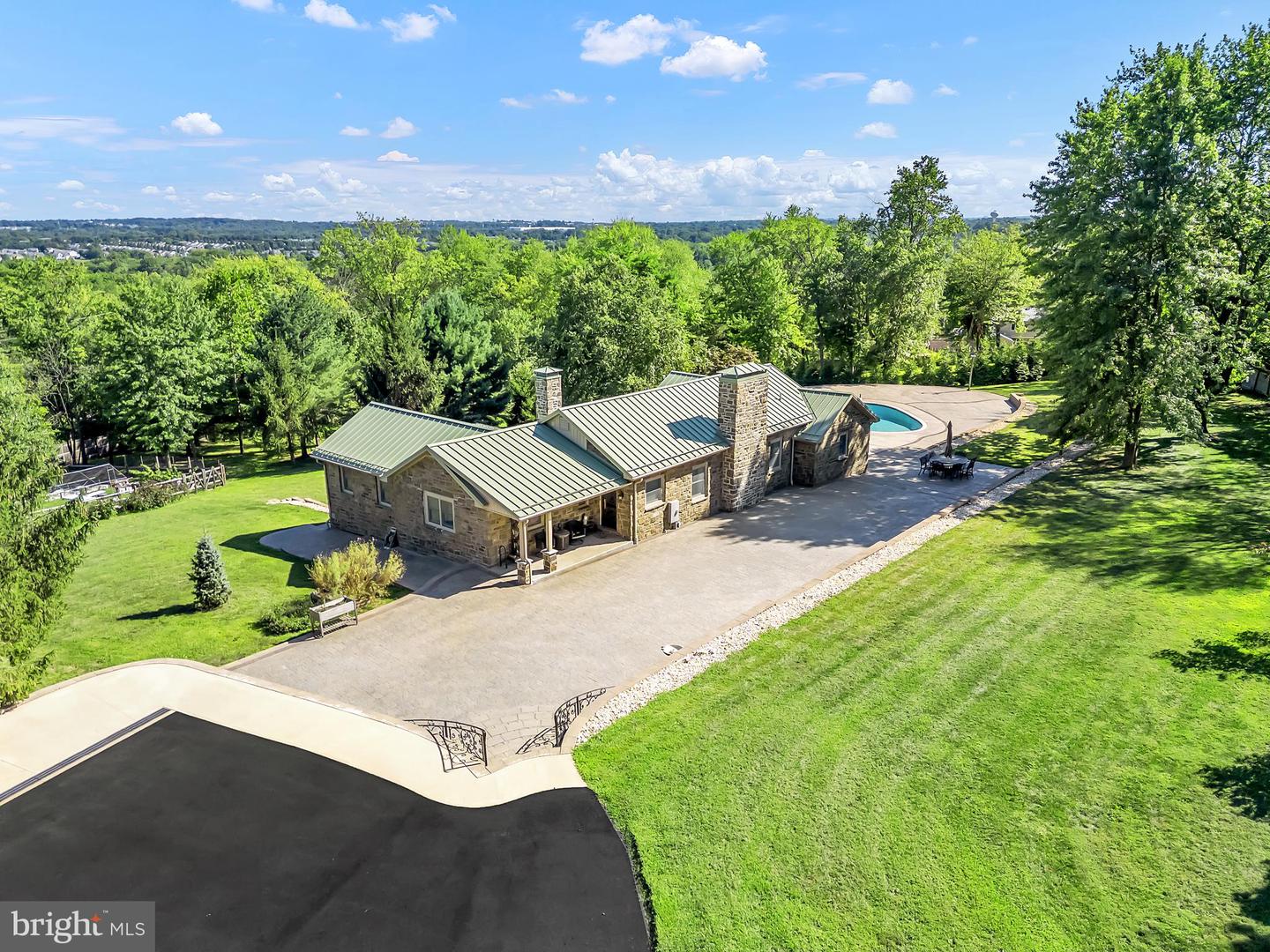 1851 Meetinghouse Road, Warminster