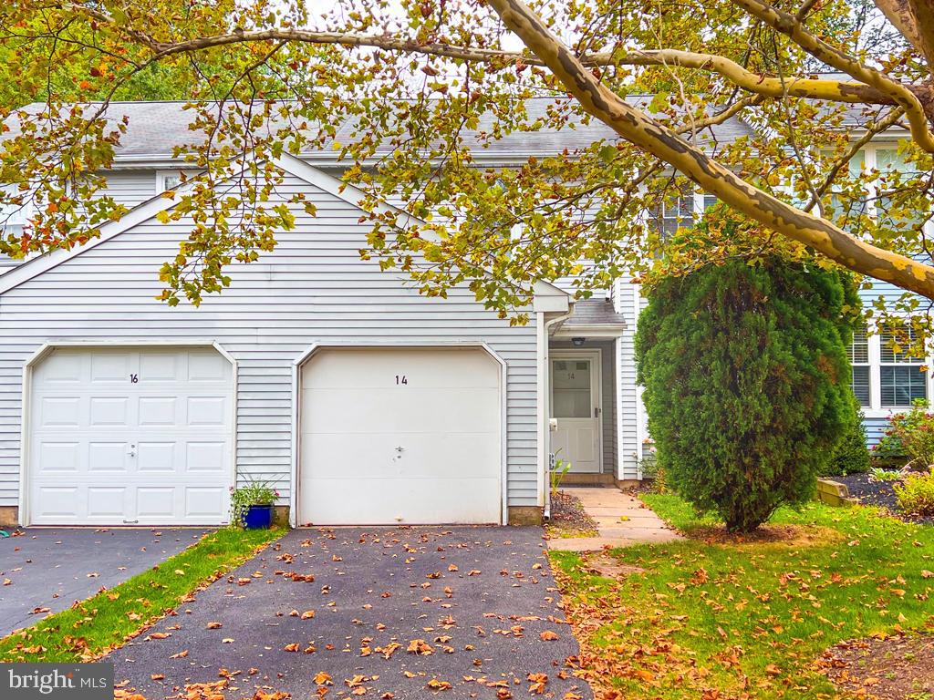 14 Carousel Circle, Doylestown