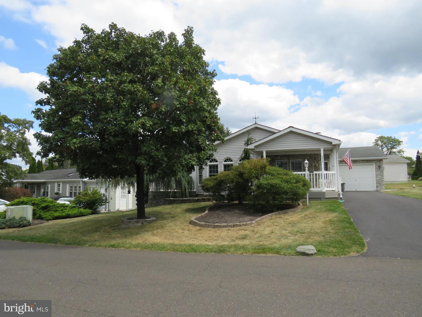 377 Spring Meadow Circle, New Hope