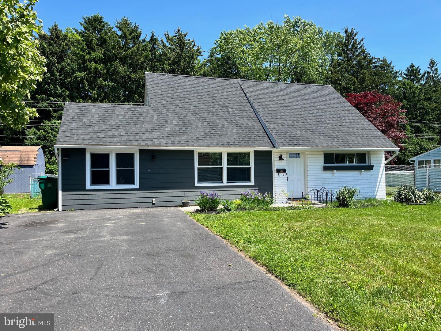 52 Kenwood Drive N #N, Levittown