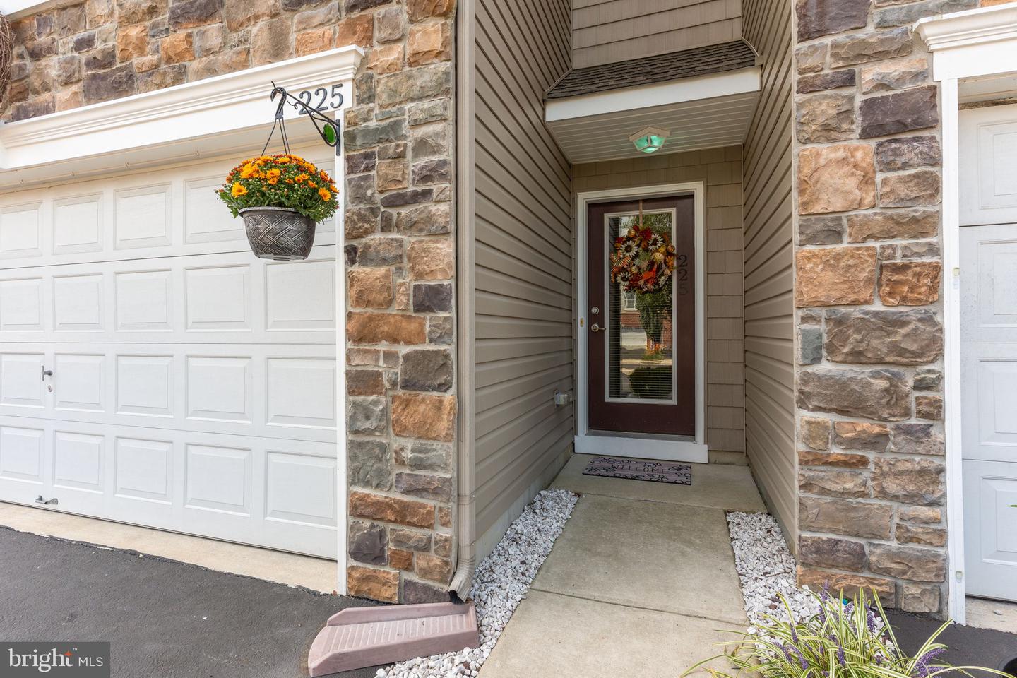 225 Saddlebrook Drive, Bensalem