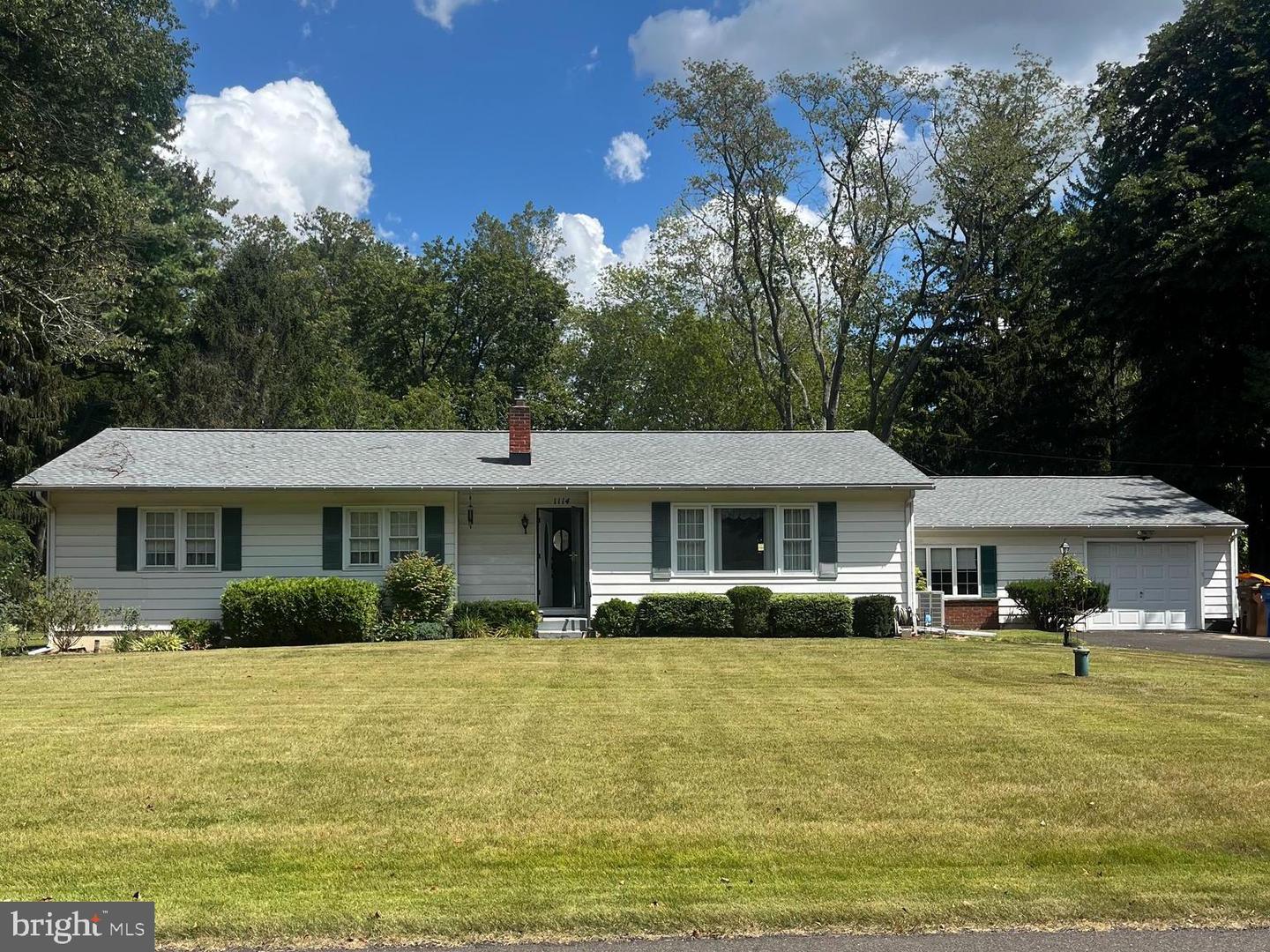 1114 General Hamilton Road, Washington Crossing