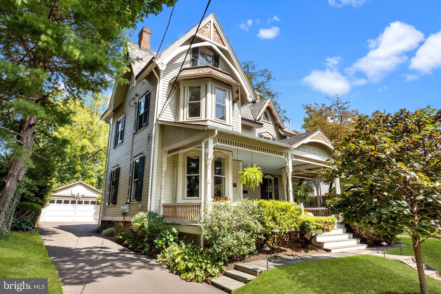 313 Washington Avenue, Newtown