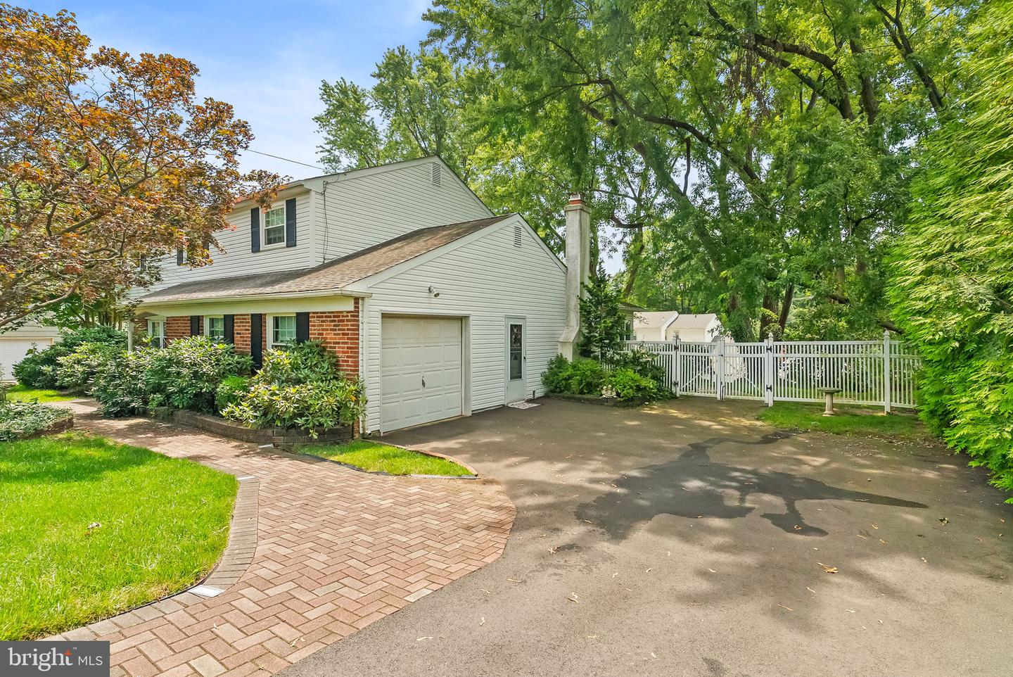 13 Plymouth Lane, Yardley