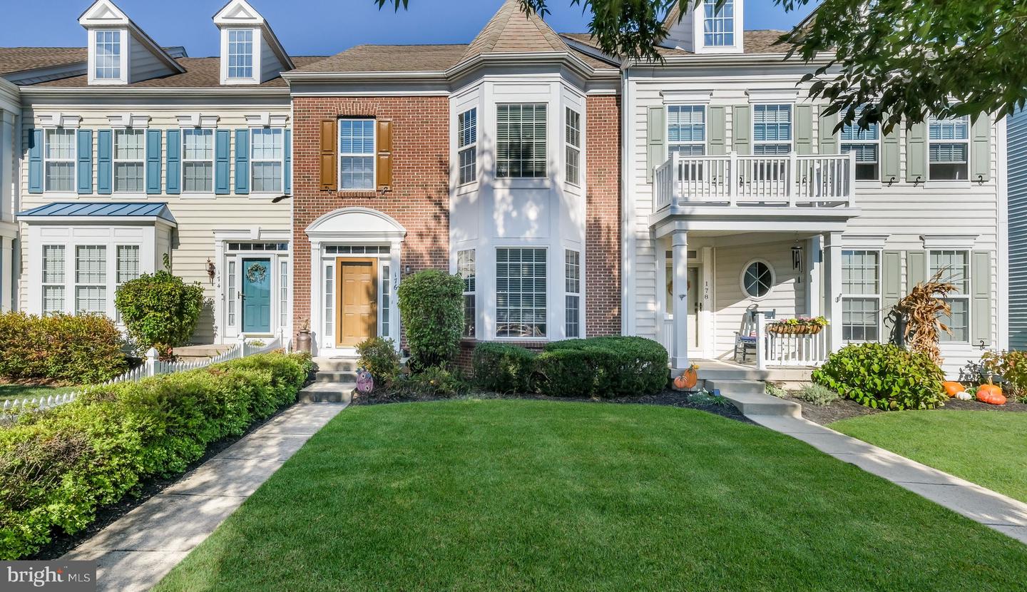176 Pipers Inn Drive, Fountainville