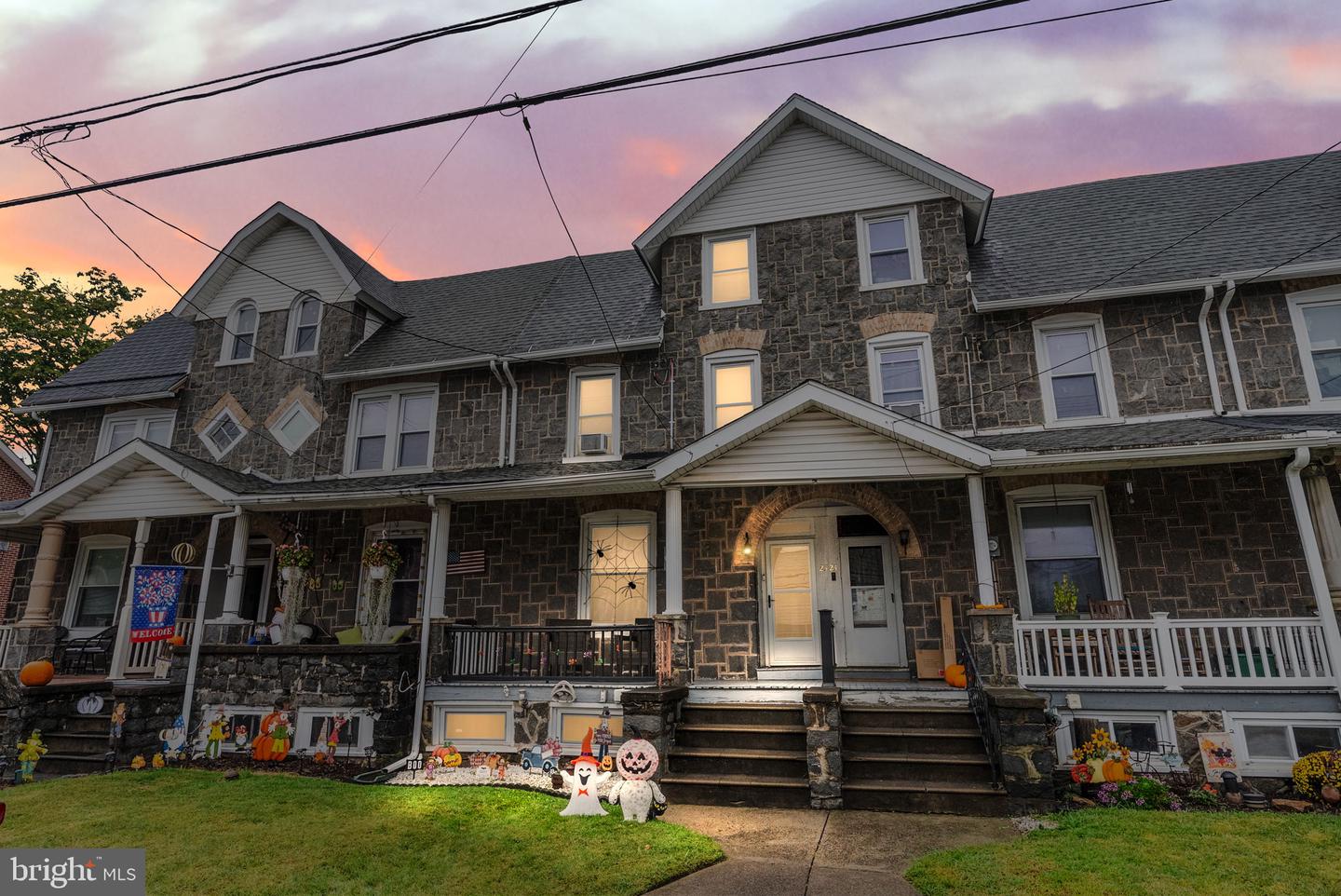 25 W Broad Street, Trumbauersville