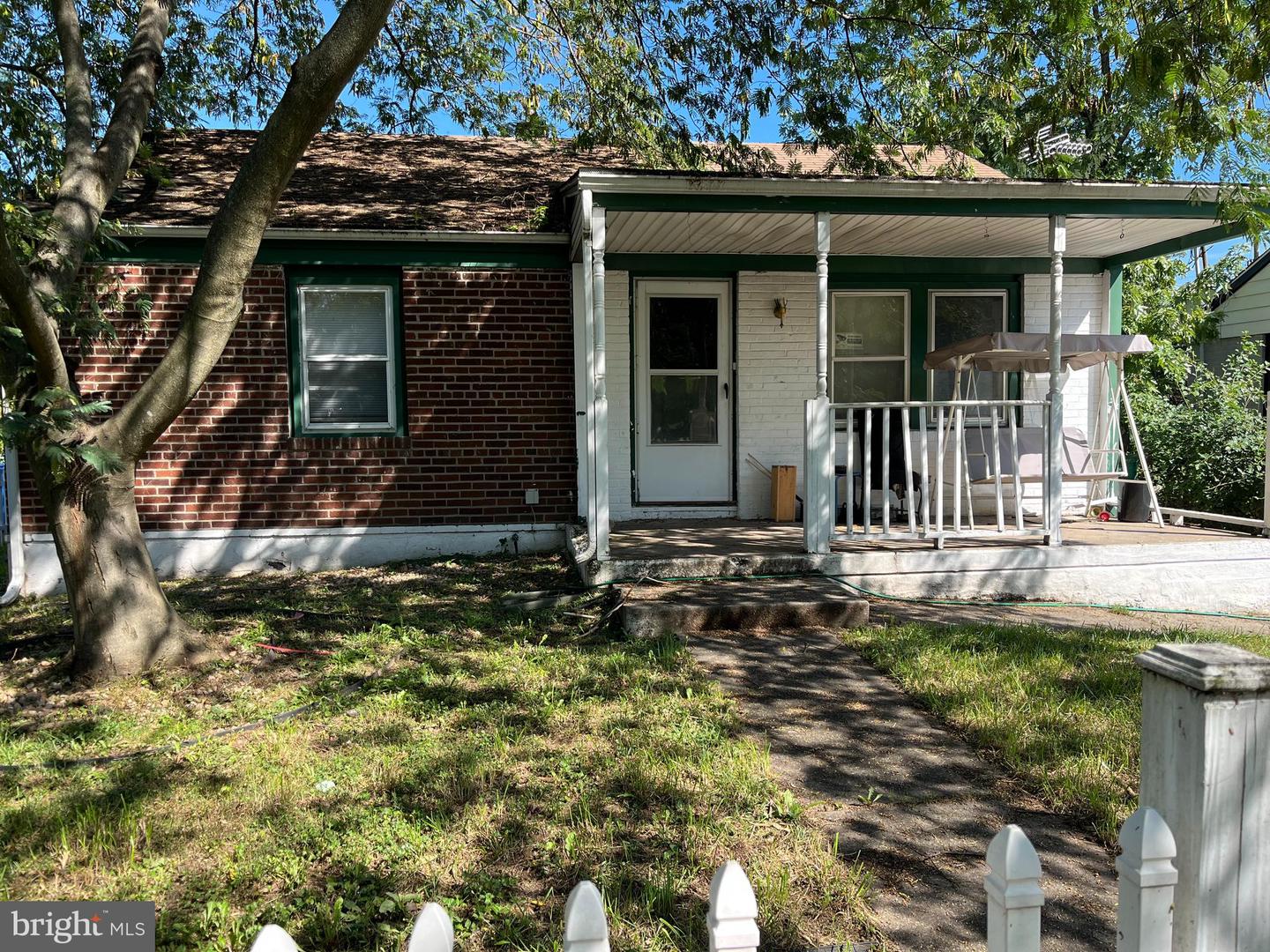 2205 Liberator Street, Levittown
