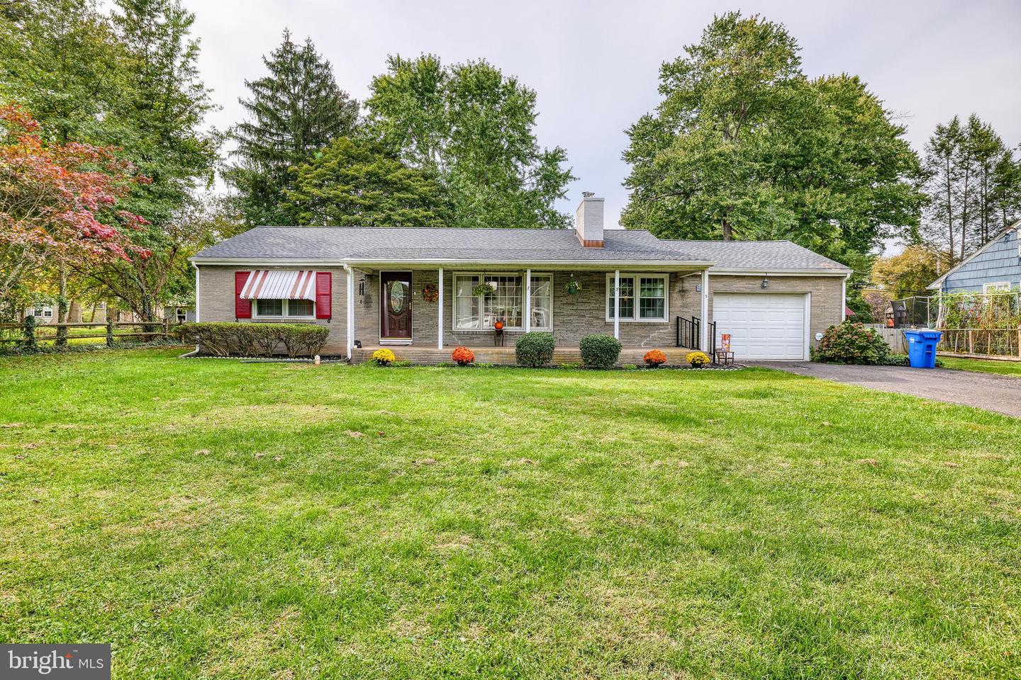 5 Fayette Drive, Yardley