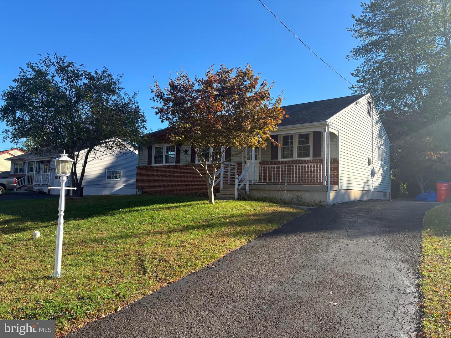 1127 Oak Leaf Lane, Warminster