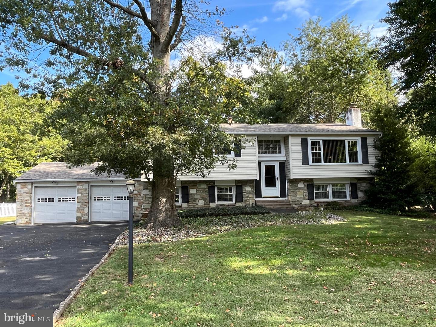 20 S Homestead Drive, Yardley