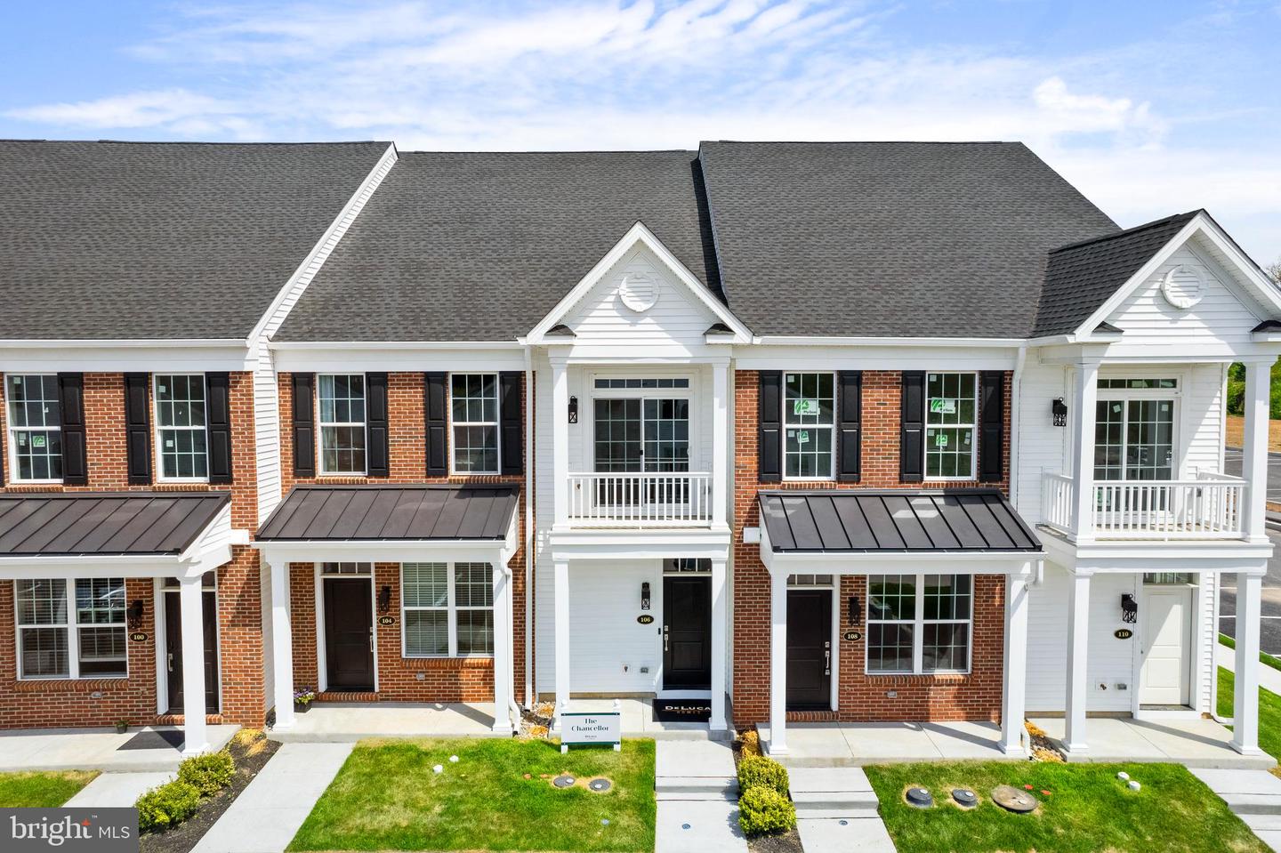 90 Cedar Circle #66, Levittown