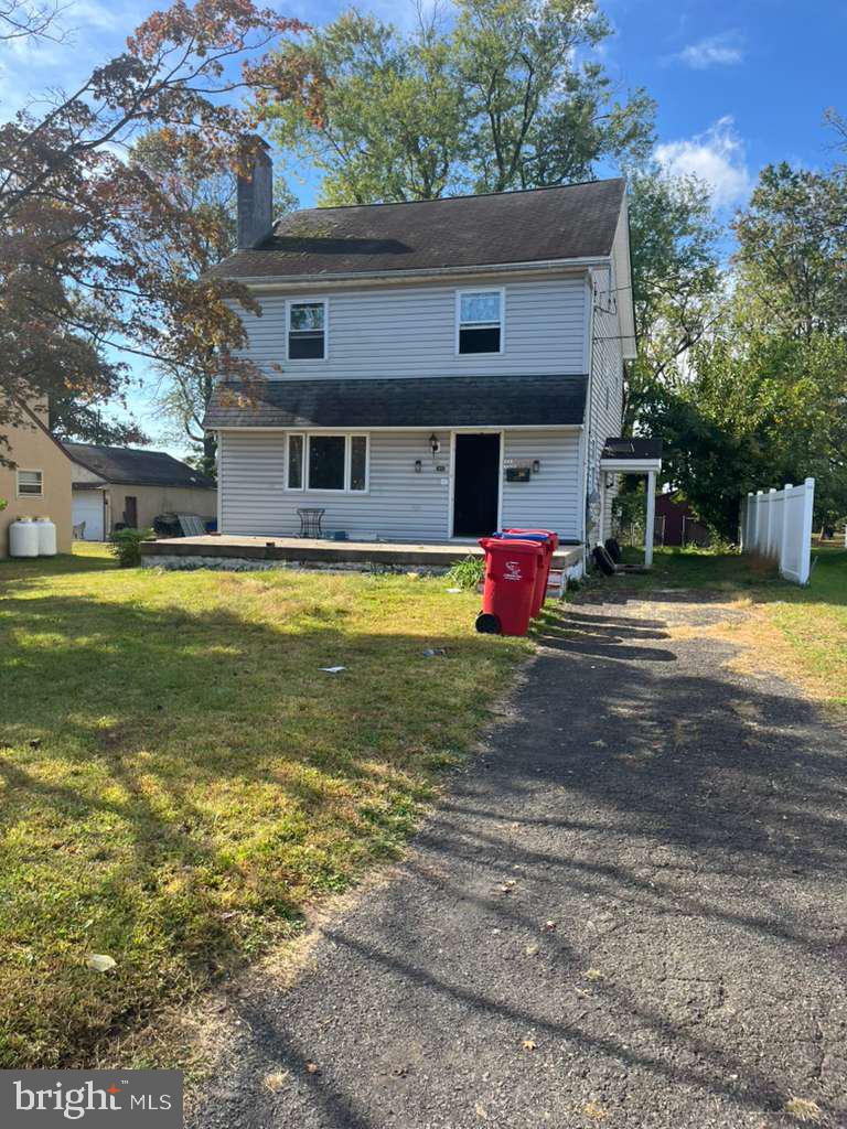 200 Maple Street, Warminster
